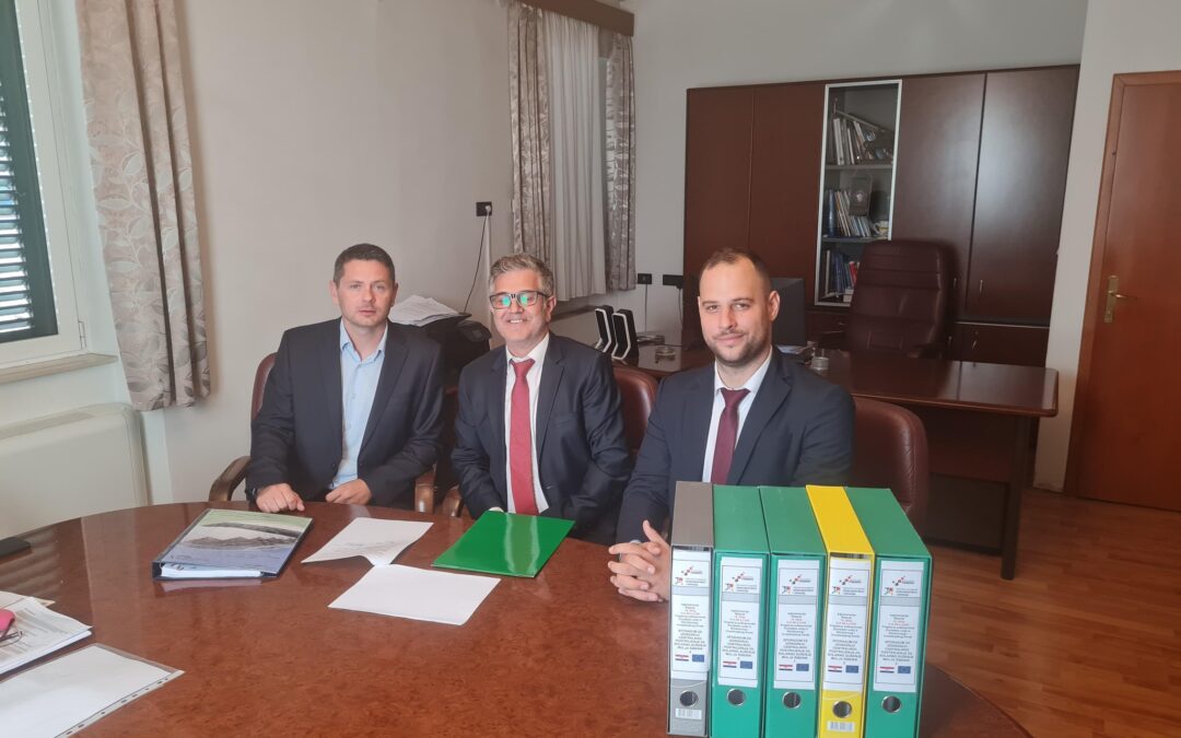 POTPISAN SPORAZUM O IZGRADNJI CENTRALNOG POSTROJENJA ZA SOLARNO SUŠENJE MULJA